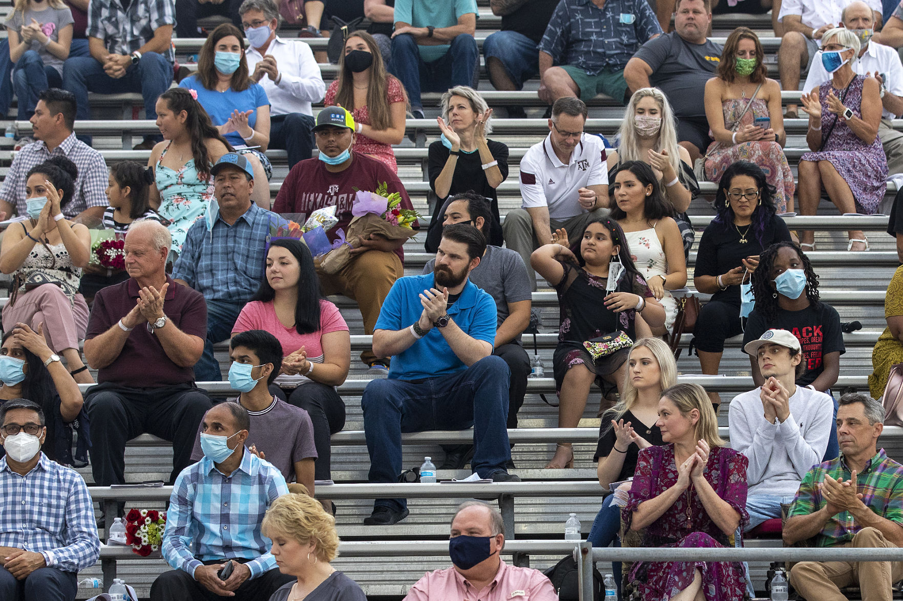 Consol seniors graduate